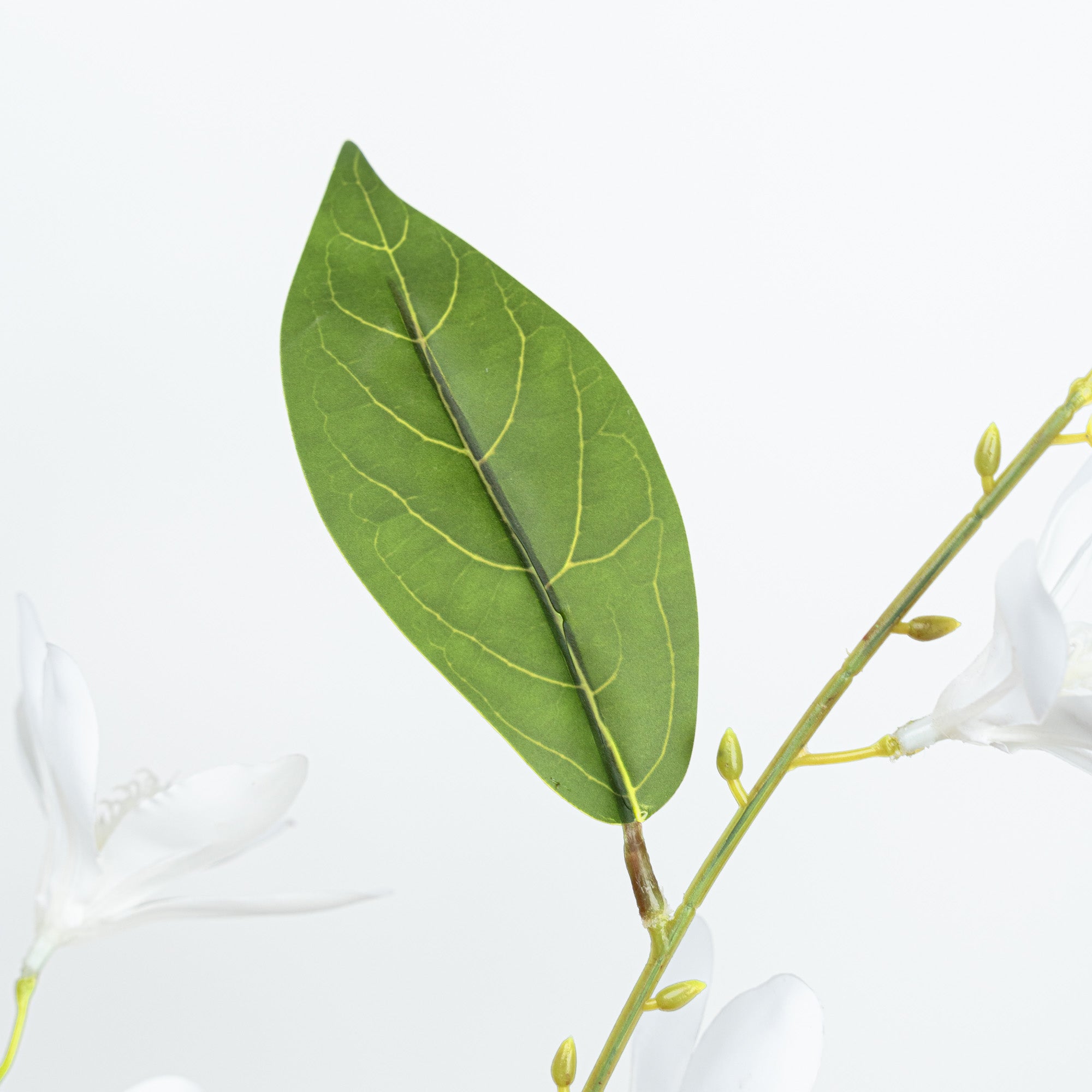 35" MINI MAGNOLIA SPRAY