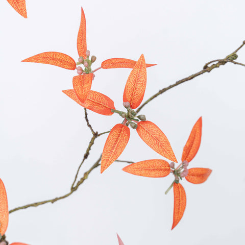 45" BERRY LEAF SPRAY