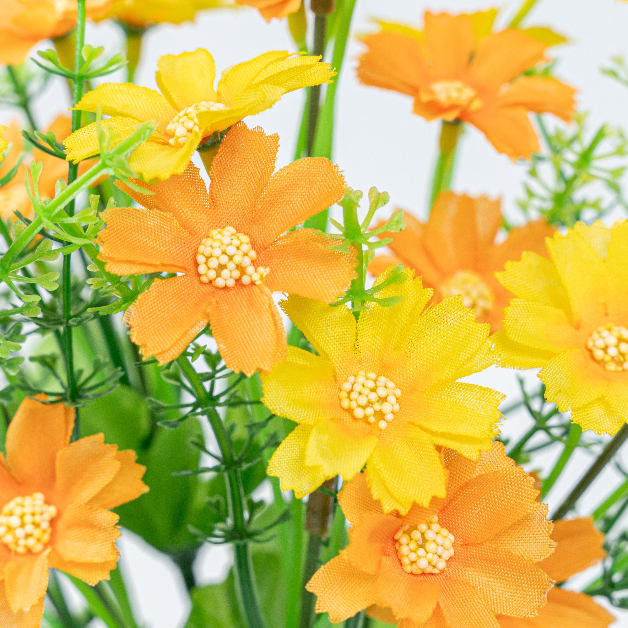 12.5" DAISY BUSH