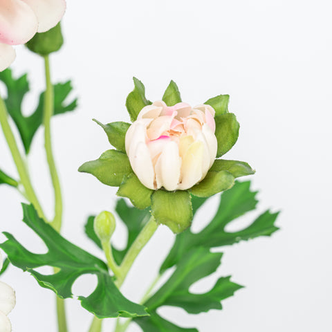 20" REAL TOUCH MUM SPRAY