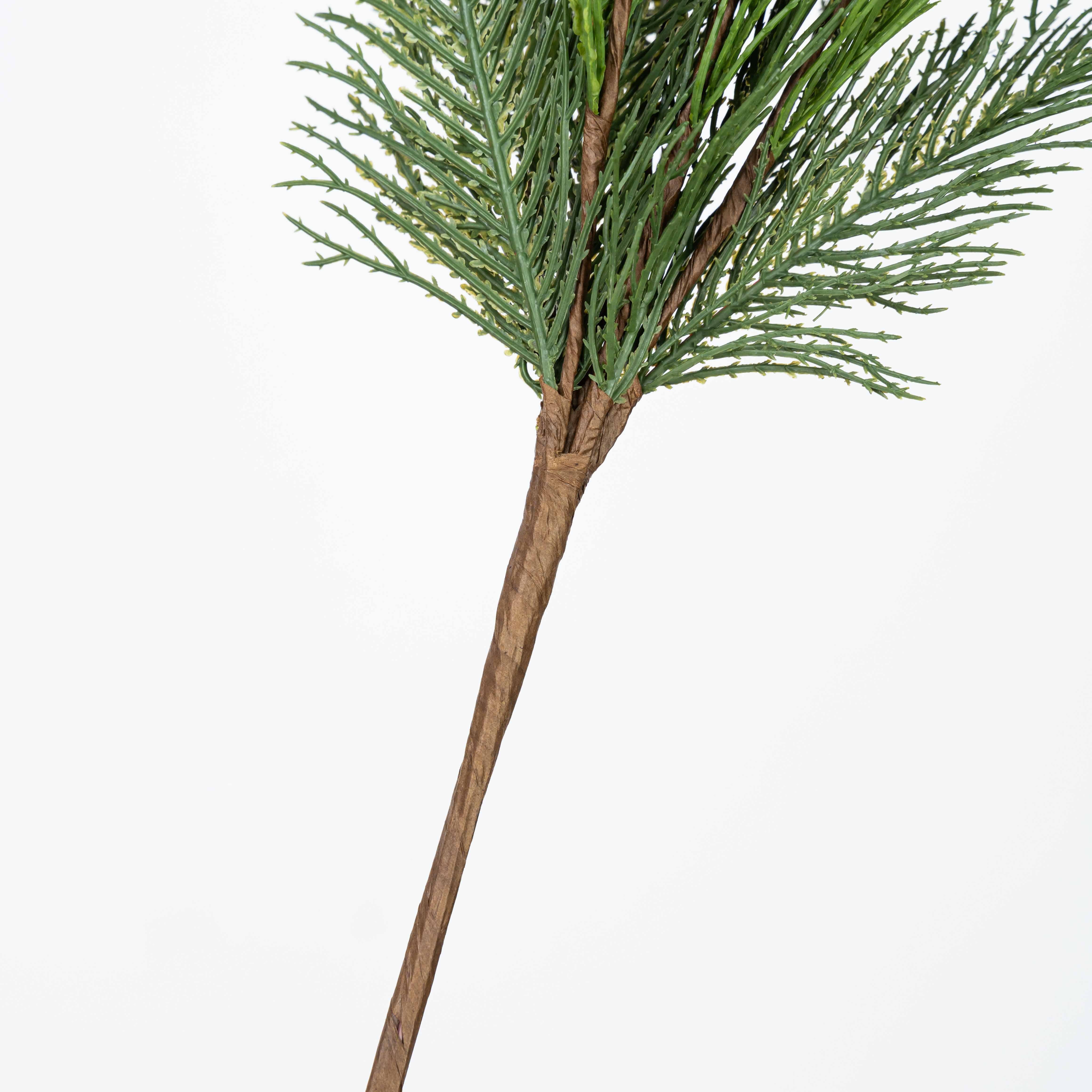17" SOFT TOUCH CEDAR BUSH