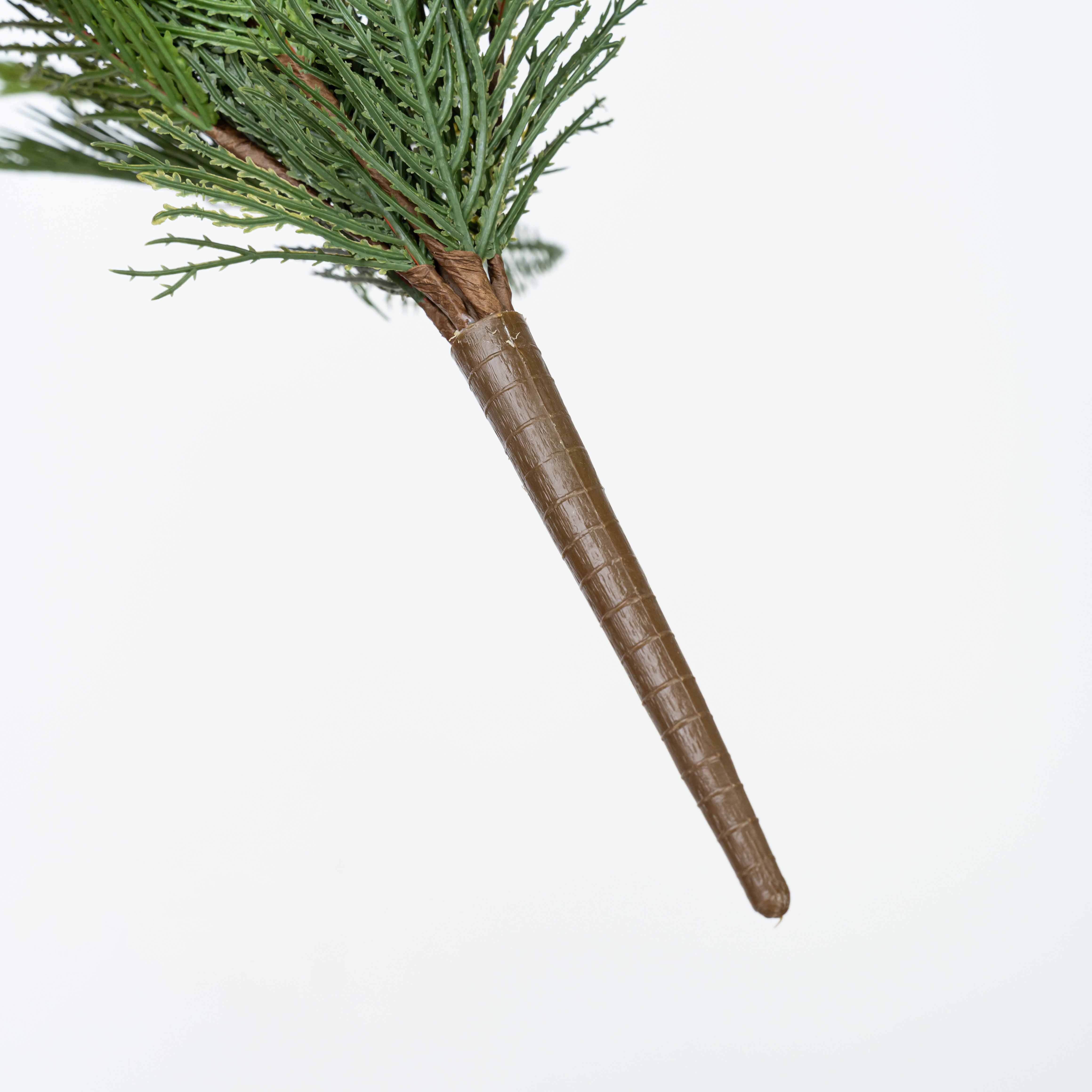 17" SOFT TOUCH CEDAR BUSH